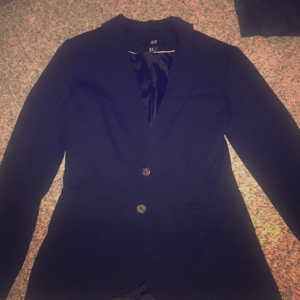 H & M blazer.